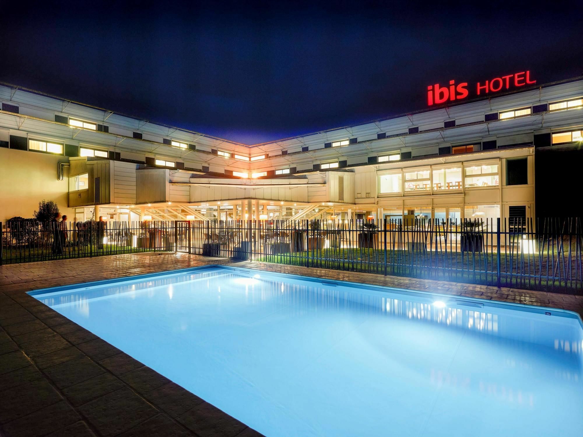 Готель Ibis Site Du Futuroscope Шассней-дю-Пуату Екстер'єр фото